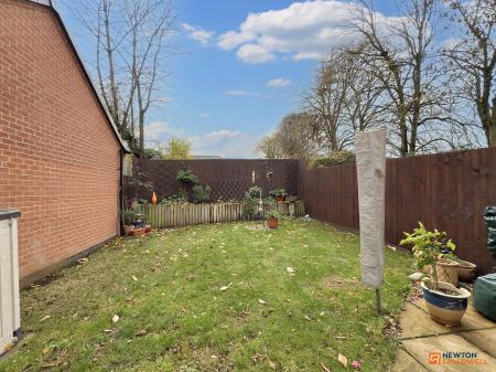 3 bedroom Semi-detached house for sale in Rennocks Place, Thringstone, LE67