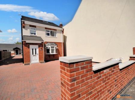 4 bedroom Detached house for sale in Silver Street, Whitwick, LE67