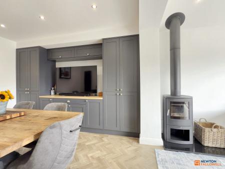 5 bedroom Detached house for sale in Station Hill, Swannington, LE67