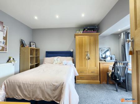 5 bedroom Detached house for sale in Station Hill, Swannington, LE67