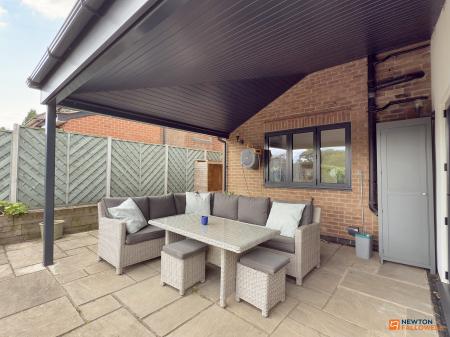 5 bedroom Detached house for sale in Station Hill, Swannington, LE67