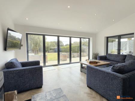 5 bedroom Detached house for sale in Station Hill, Swannington, LE67