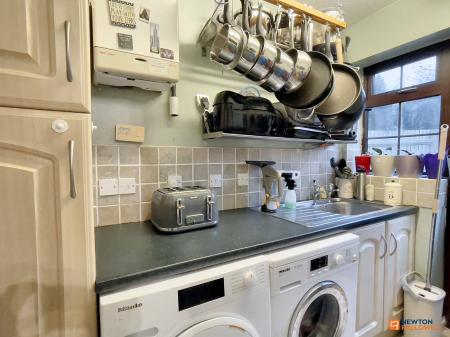 4 bedroom Detached house for sale in Thomas Road, Whitwick, LE67