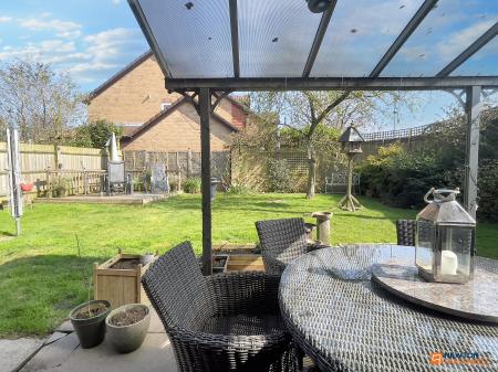 4 bedroom Detached house for sale in Thomas Road, Whitwick, LE67