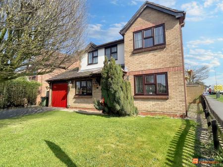 4 bedroom Detached house for sale in Thomas Road, Whitwick, LE67