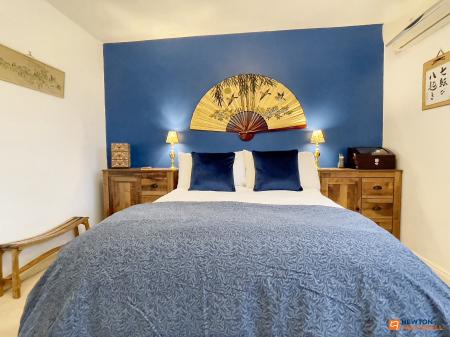 4 bedroom Detached house for sale in Thomas Road, Whitwick, LE67