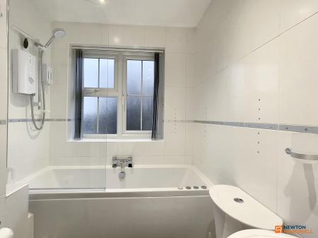 4 bedroom Detached house for sale in Thomas Road, Whitwick, LE67