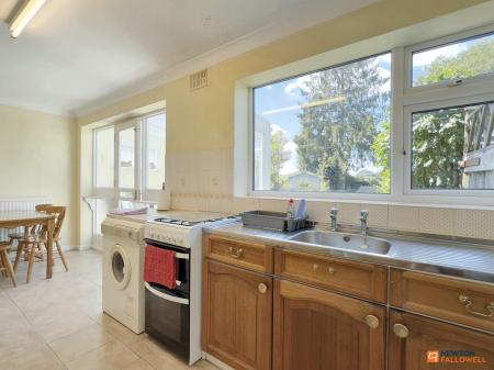 3 bedroom Detached house for sale in Thornborough Road, Coalville, LE67