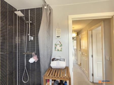 4 bedroom Semi-detached house for sale in Usbourne Way, Ibstock, LE67