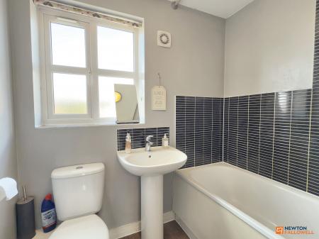 4 bedroom Semi-detached house for sale in Usbourne Way, Ibstock, LE67