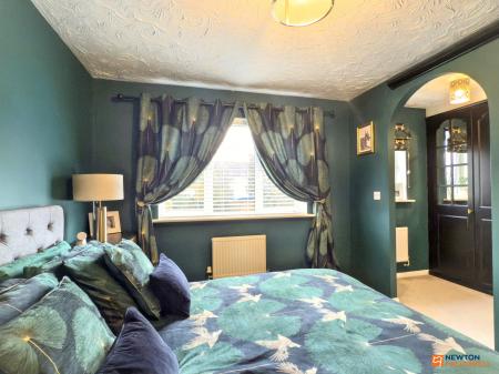 3 bedroom Detached house for sale in Battleflat Drive, Ellistown, LE67