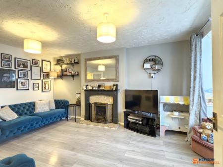 3 bedroom Detached house for sale in Battleflat Drive, Ellistown, LE67