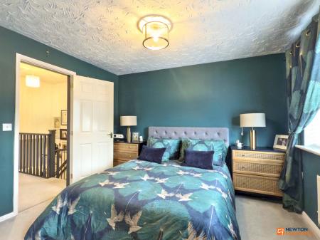 3 bedroom Detached house for sale in Battleflat Drive, Ellistown, LE67