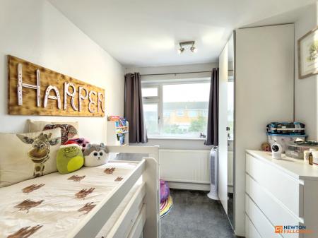 2 bedroom Semi-detached house for sale in Helmsdale Close, Coalville, LE67