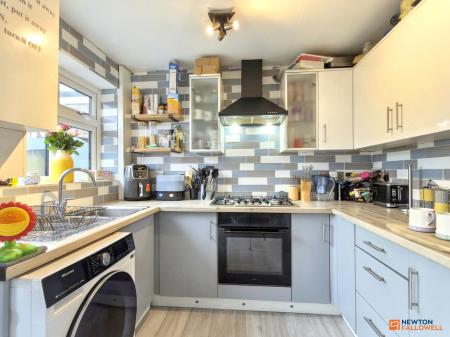 2 bedroom Semi-detached house for sale in Helmsdale Close, Coalville, LE67
