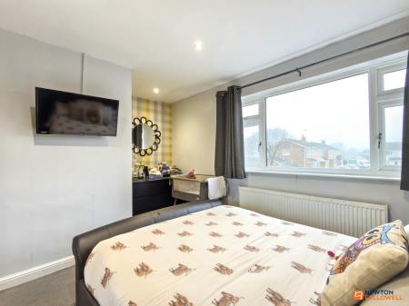 2 bedroom Semi-detached house for sale in Helmsdale Close, Coalville, LE67