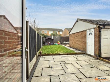 2 bedroom Semi-detached house for sale in Helmsdale Close, Coalville, LE67