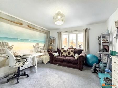 4 bedroom Detached house for sale in Buckingham Road, Coalville, LE67