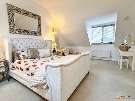 3 bedroom Semi-detached house for sale in Blackham Road, Hugglescote, LE67