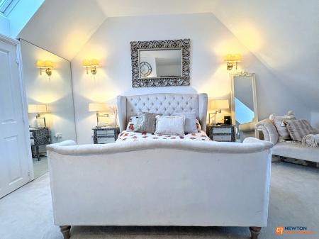 3 bedroom Semi-detached house for sale in Blackham Road, Hugglescote, LE67