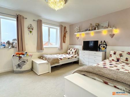 3 bedroom Semi-detached house for sale in Blackham Road, Hugglescote, LE67