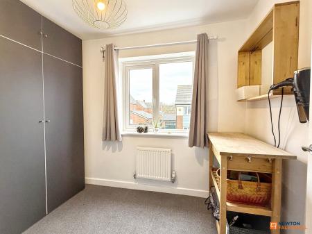 5 bedroom Detached house for sale in Cave Crescent, Coalville, LE67