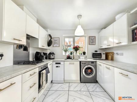 5 bedroom Detached house for sale in Cave Crescent, Coalville, LE67