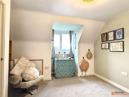 5 bedroom Detached house for sale in Cave Crescent, Coalville, LE67