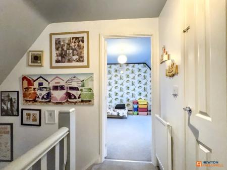 5 bedroom Detached house for sale in Cave Crescent, Coalville, LE67