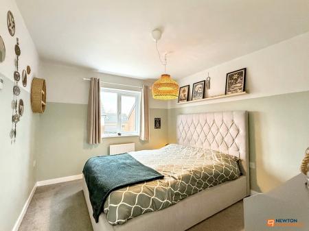 5 bedroom Detached house for sale in Cave Crescent, Coalville, LE67