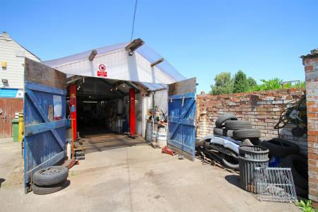 3 bedroom Terraced House for sale in Church Lane, Ravenstone, LE67