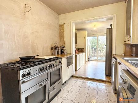 2 bedroom Terraced House for sale in Highfield Street, Coalville, LE67