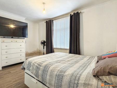 2 bedroom Terraced House for sale in Highfield Street, Coalville, LE67