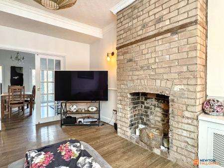 2 bedroom Terraced House for sale in Highfield Street, Coalville, LE67