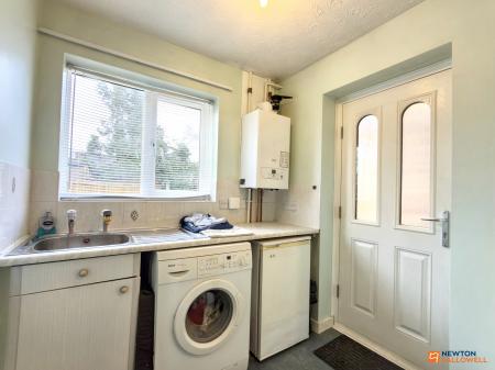 4 bedroom Detached house for sale in Cavendish Crescent, Hugglescote, LE67