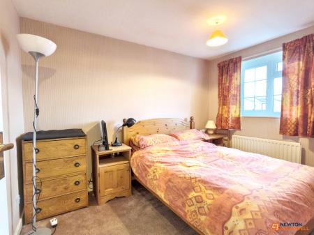 4 bedroom Detached house for sale in Cavendish Crescent, Hugglescote, LE67