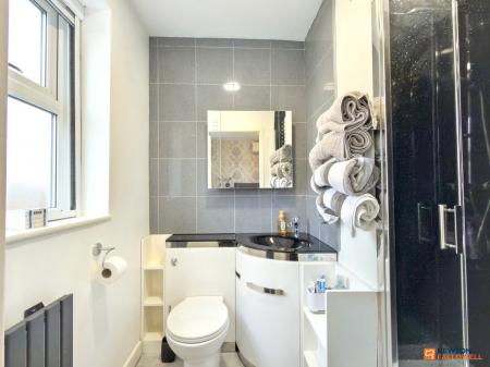 4 bedroom Detached house for sale in Snipe Close, Hugglescote, LE67