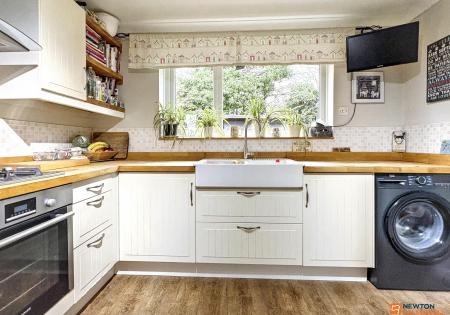 3 bedroom Semi-detached house for sale in Claremont Drive, Ravenstone, LE67