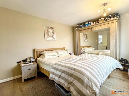 3 bedroom Semi-detached house for sale in Claremont Drive, Ravenstone, LE67