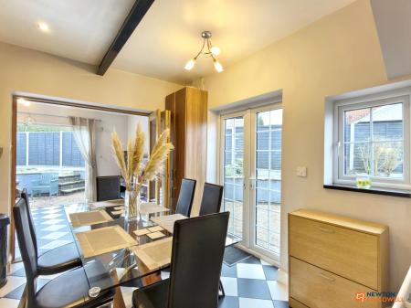 2 bedroom Semi-detached house for sale in Manor Road, Donington le Heath, LE67