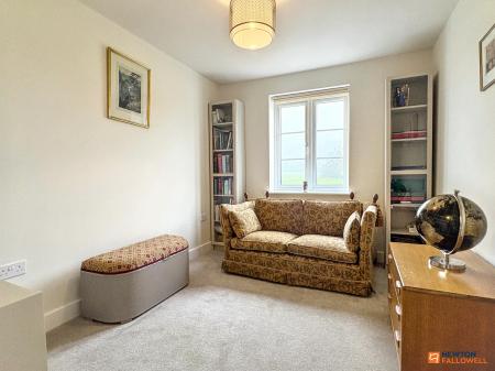 3 bedroom Detached house for sale in Hurley Place, Hugglescote, LE67