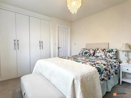 3 bedroom Detached house for sale in Hurley Place, Hugglescote, LE67