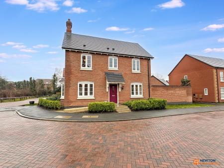 3 bedroom Detached house for sale in Hurley Place, Hugglescote, LE67
