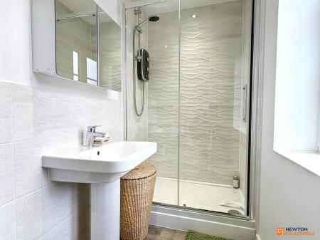 3 bedroom Detached house for sale in Hurley Place, Hugglescote, LE67