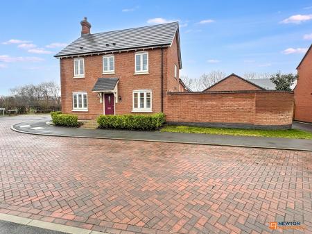 3 bedroom Detached house for sale in Hurley Place, Hugglescote, LE67