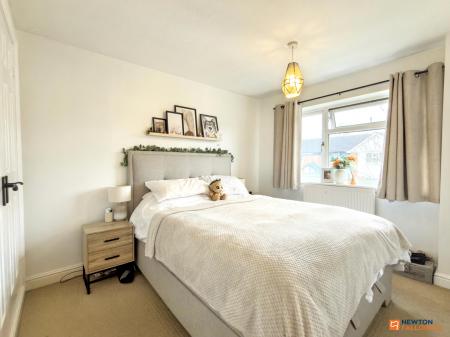 3 bedroom Semi-detached house for sale in Ashford Road, Whitwick, LE67