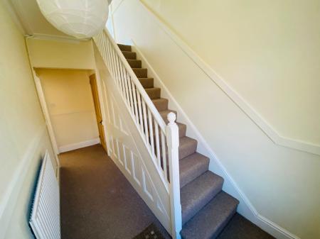 2 bedroom Terraced House to let in Victoria Street, Melbourne, DE73