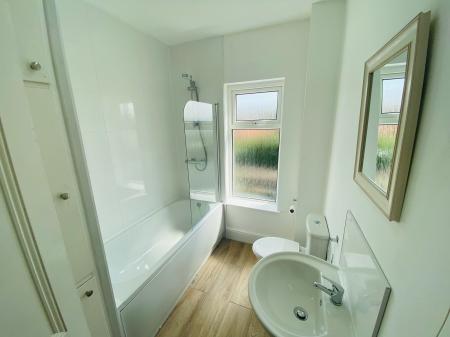 2 bedroom Terraced House to let in Victoria Street, Melbourne, DE73