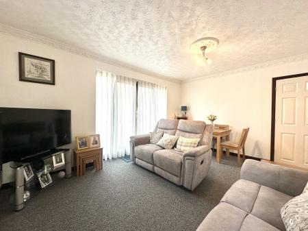 3 bedroom Bungalow to let in Swithland Close, Markfield, LE67