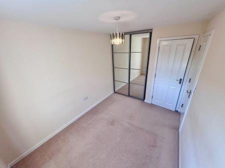 3 bedroom Town house to let in Suffolk Way, Church Gresley, DE11